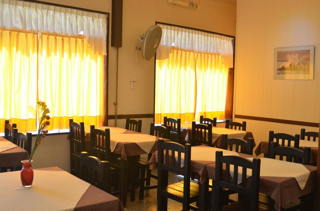 Hotel Del Mar Comodoro Rivadavia Exterior photo